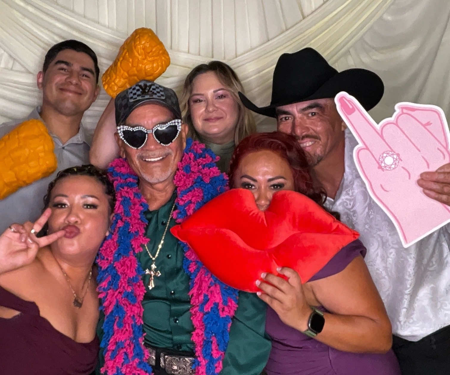 @FotoBloomPhotobooth