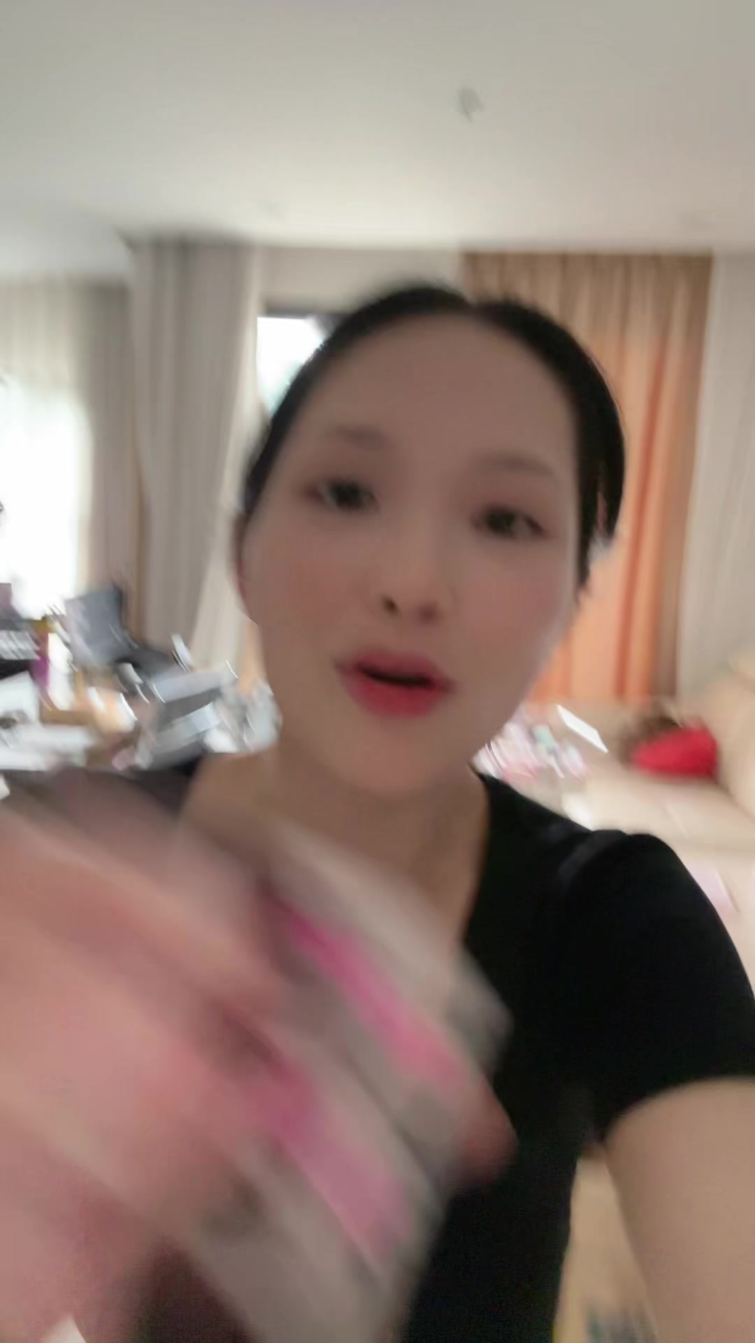 @H&agrave; Thu Huệ