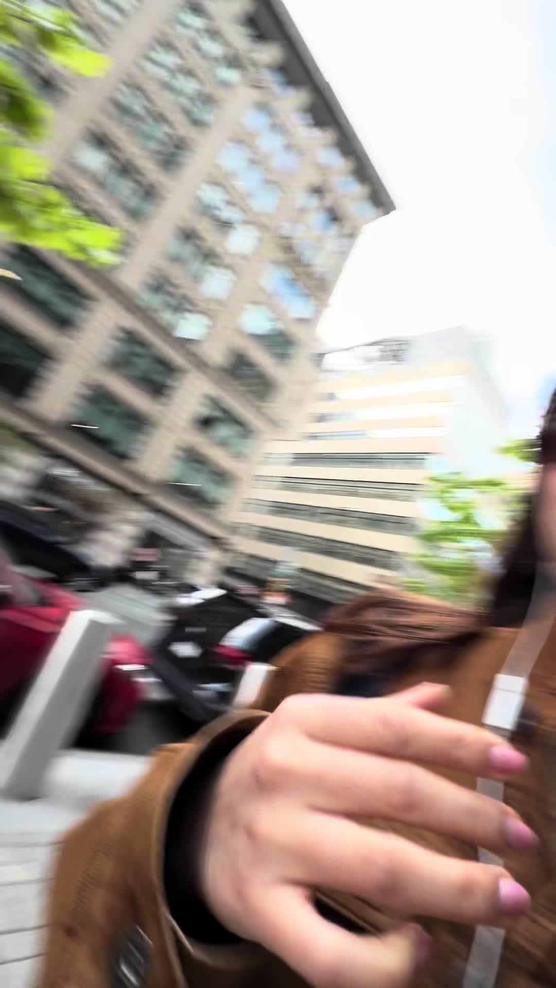 @chloe