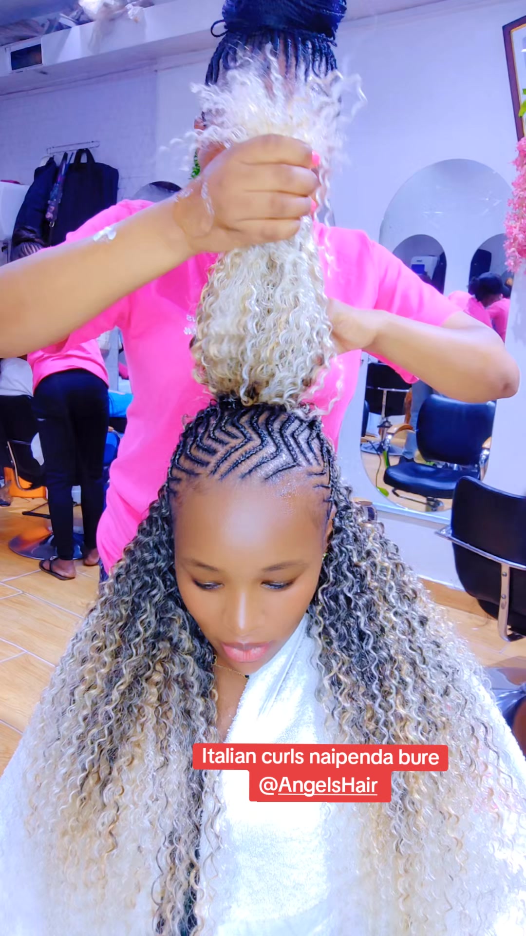 @VIP QUEENS SALON