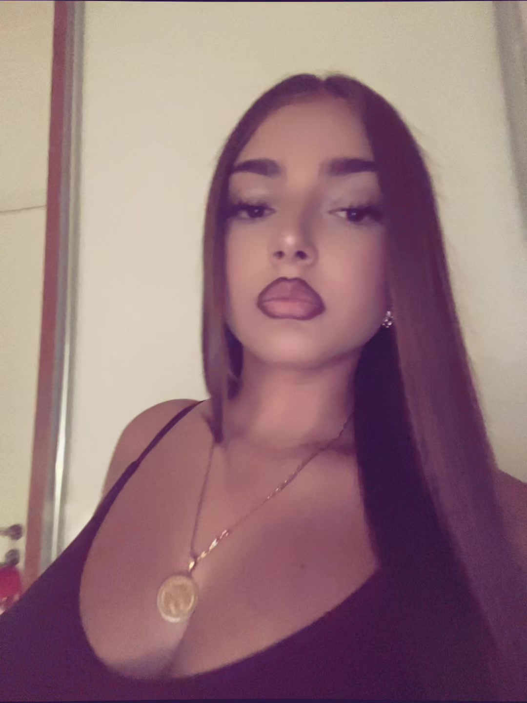 @gloriaa
