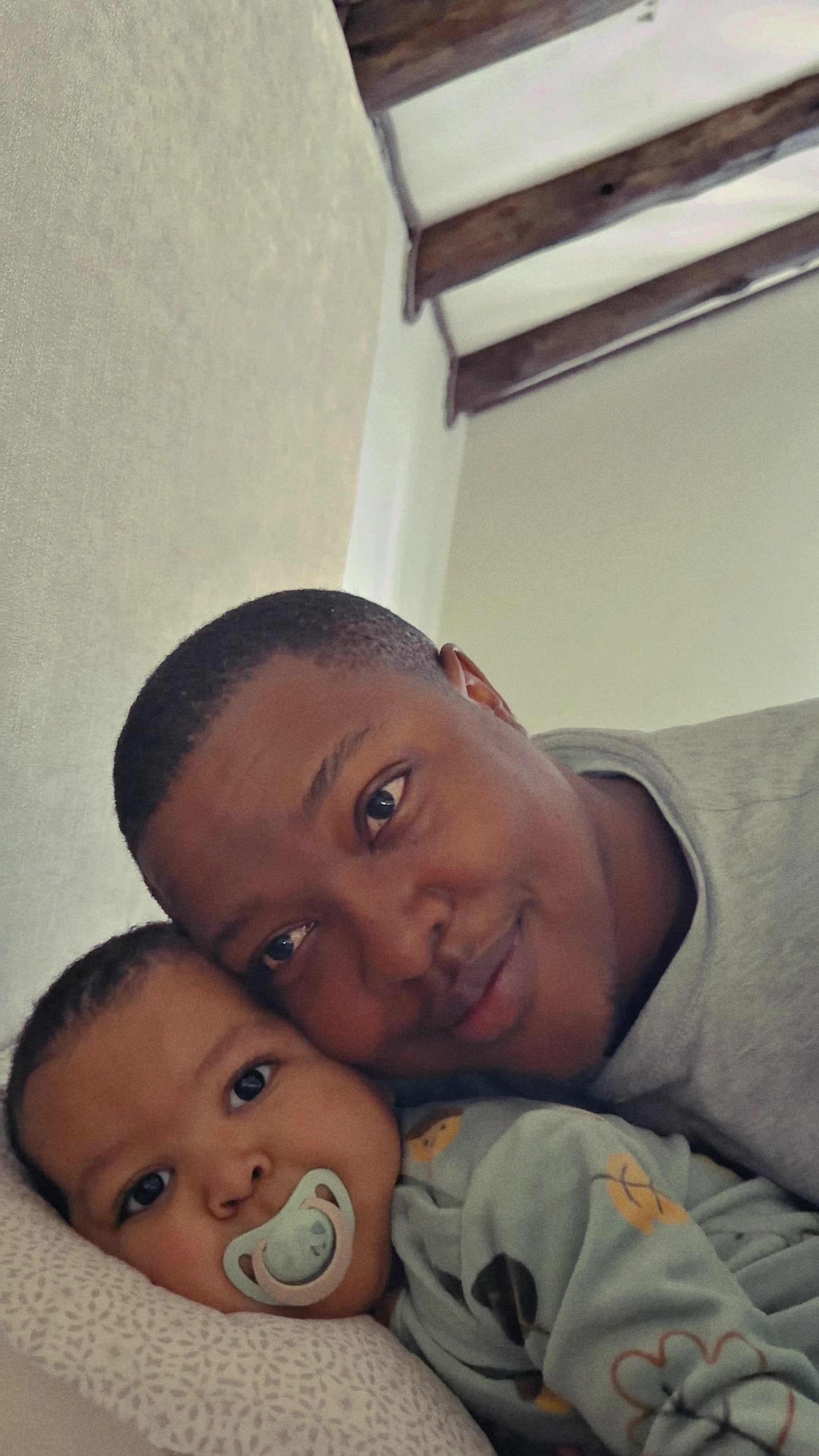 @sihledambuza