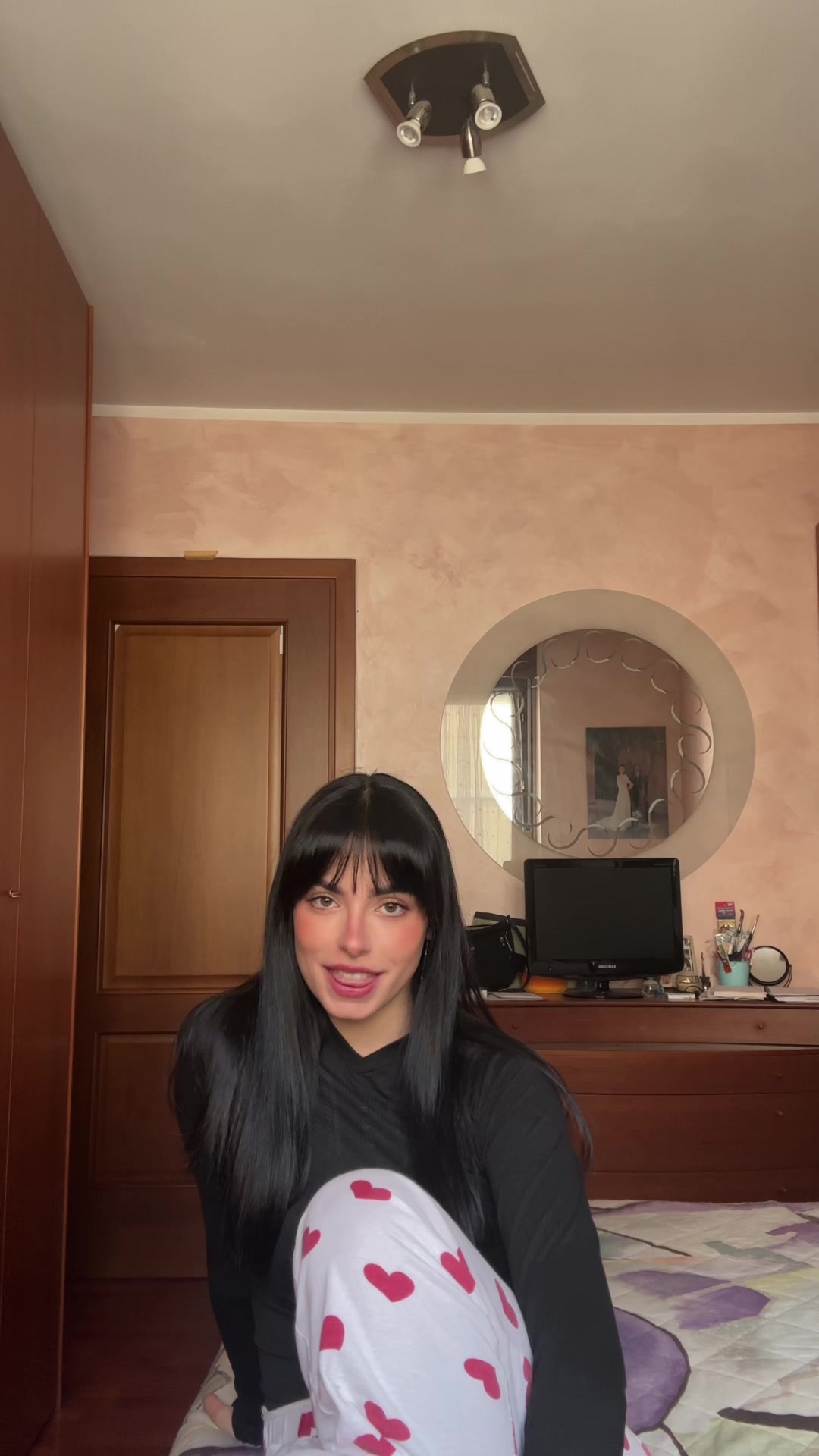 @saracaloo