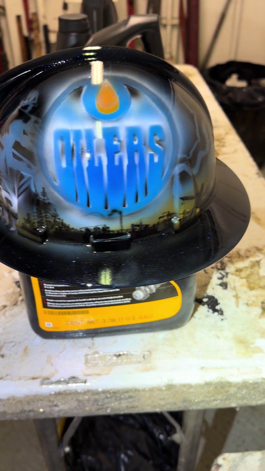 @into the wind airbrush studio