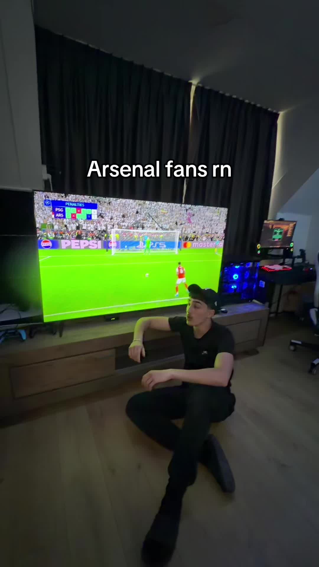 @𝓤𝔃𝔃𝓲シ