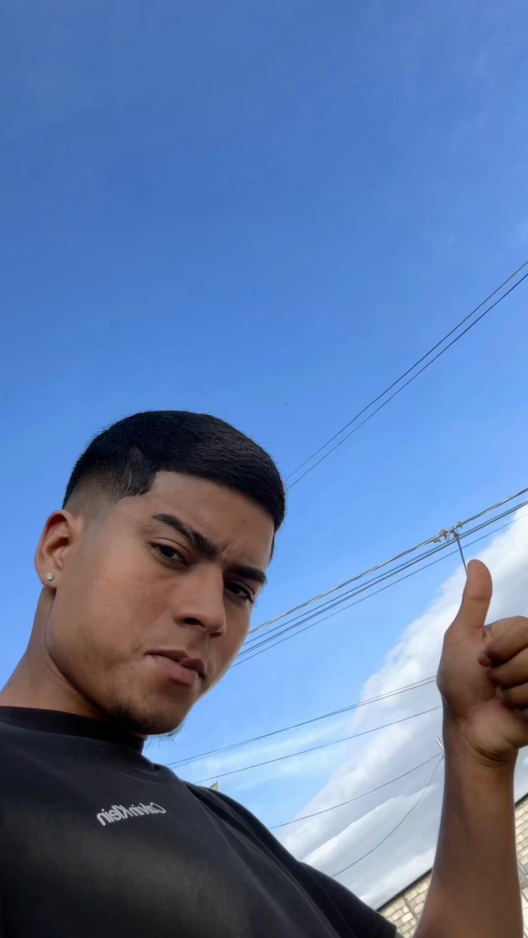 @user 🧔