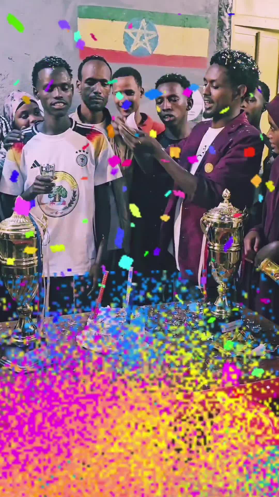 @rJuu ɓøÿ FČ̣