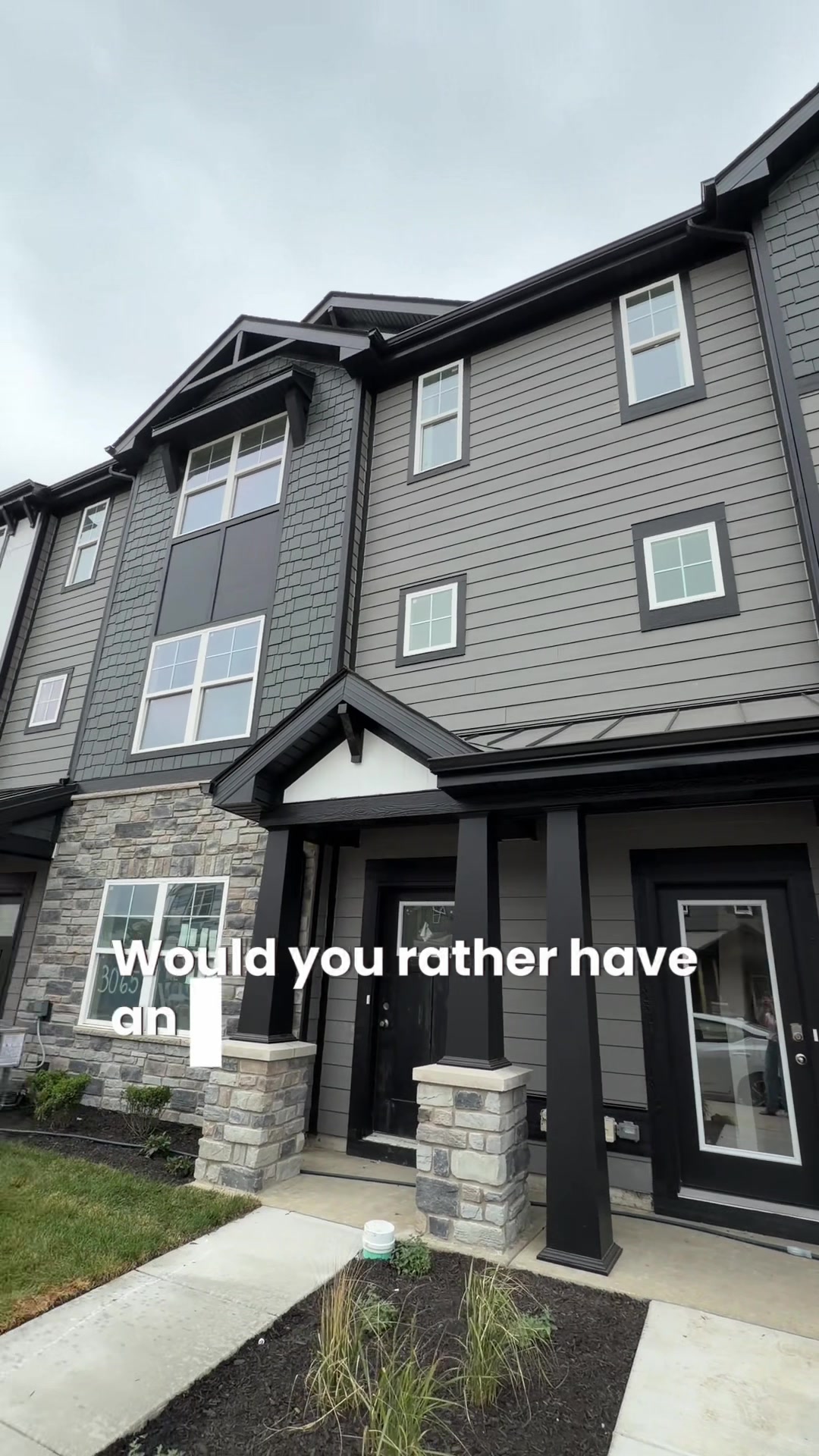 @NicoleLuscombe|RealEstateAgent