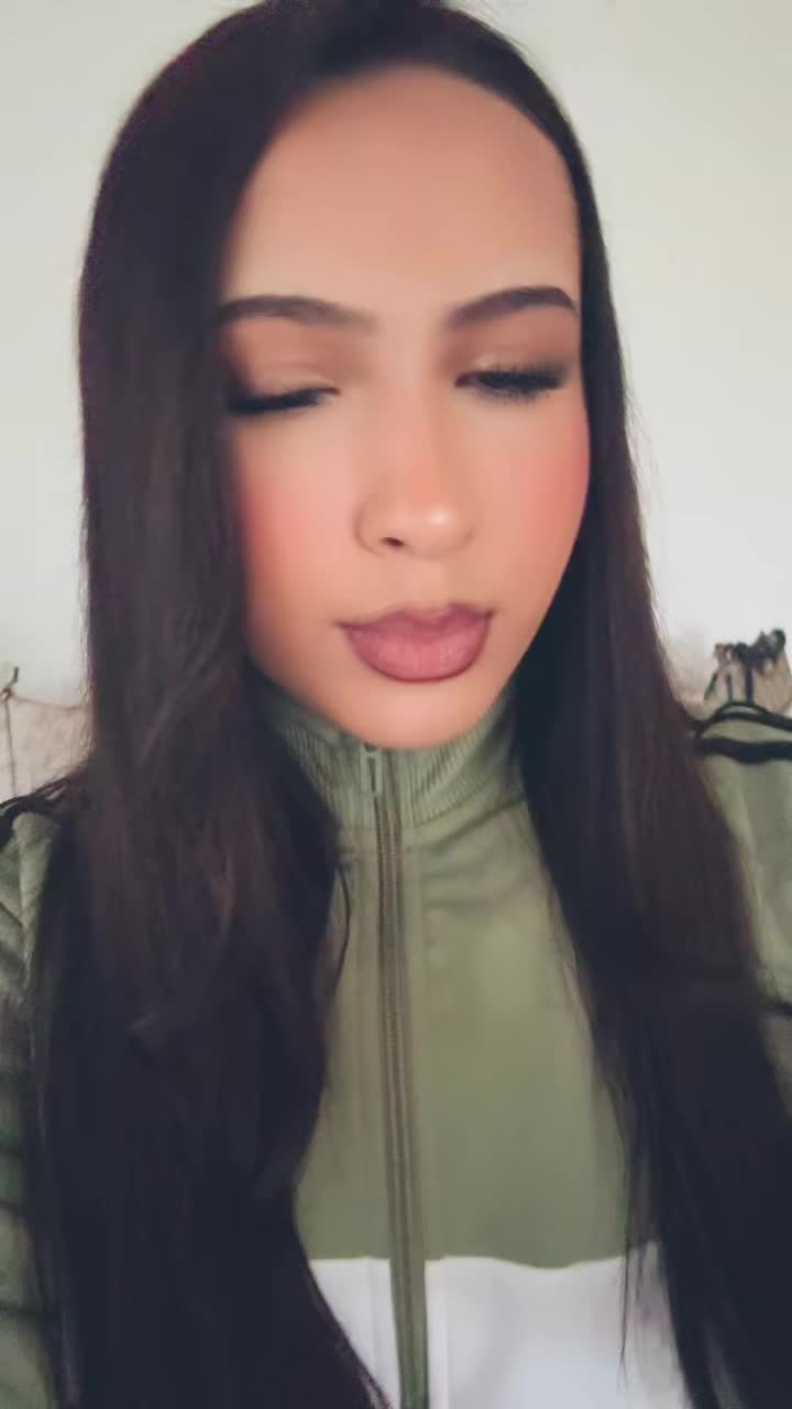 @naomiiii