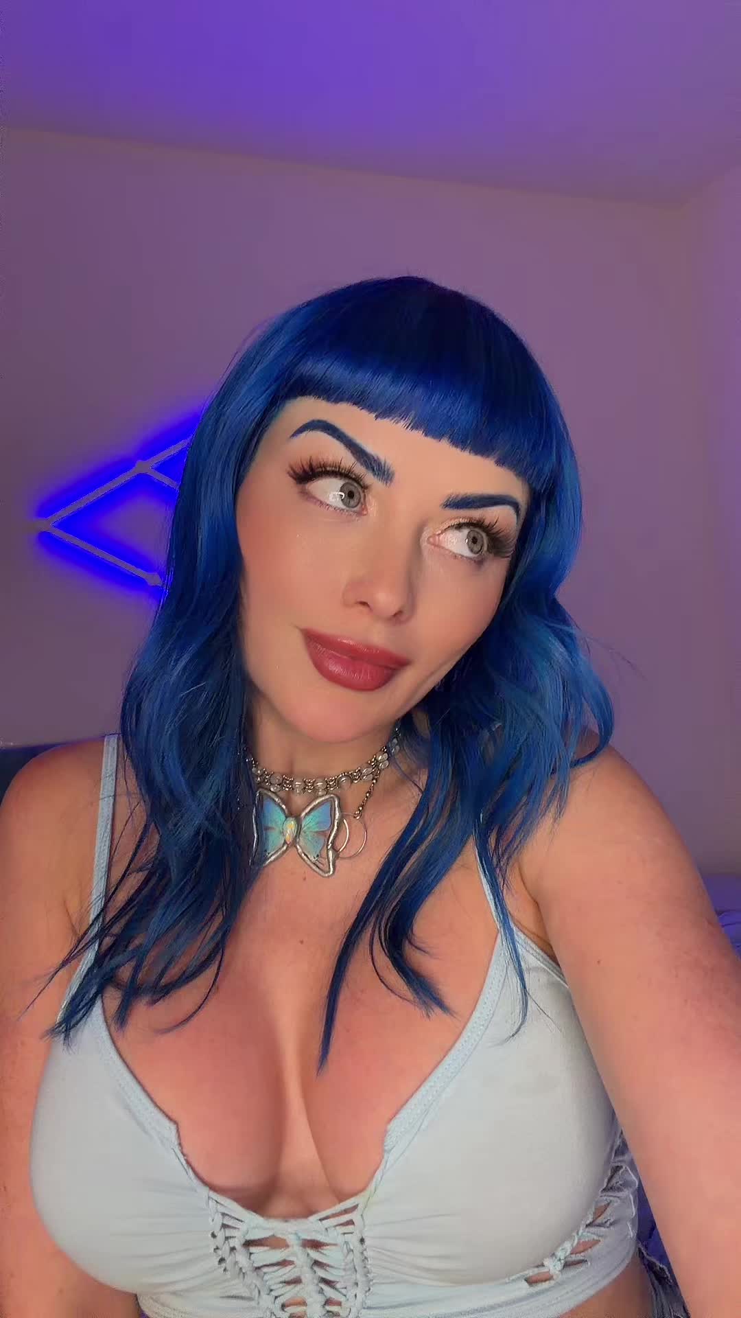 @Jewelz Blu
