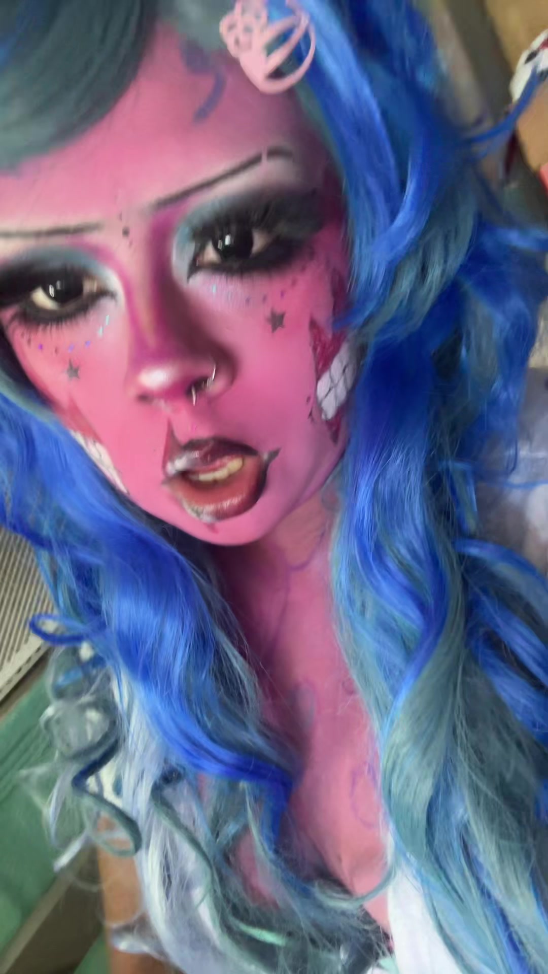 @𝓒𝓱𝓾𝓭𝓮𝓽𝓽𝓮 🤖