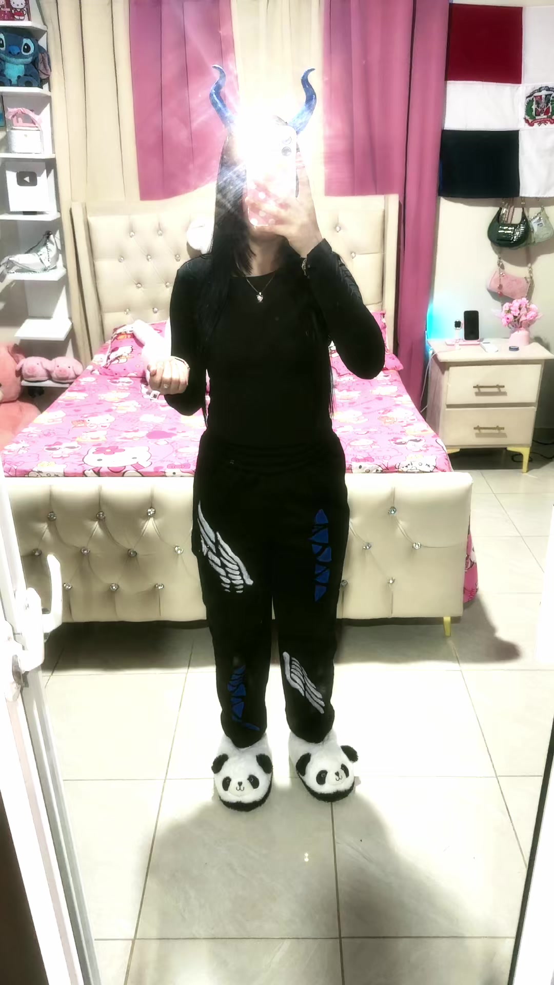 @Kitty_feef