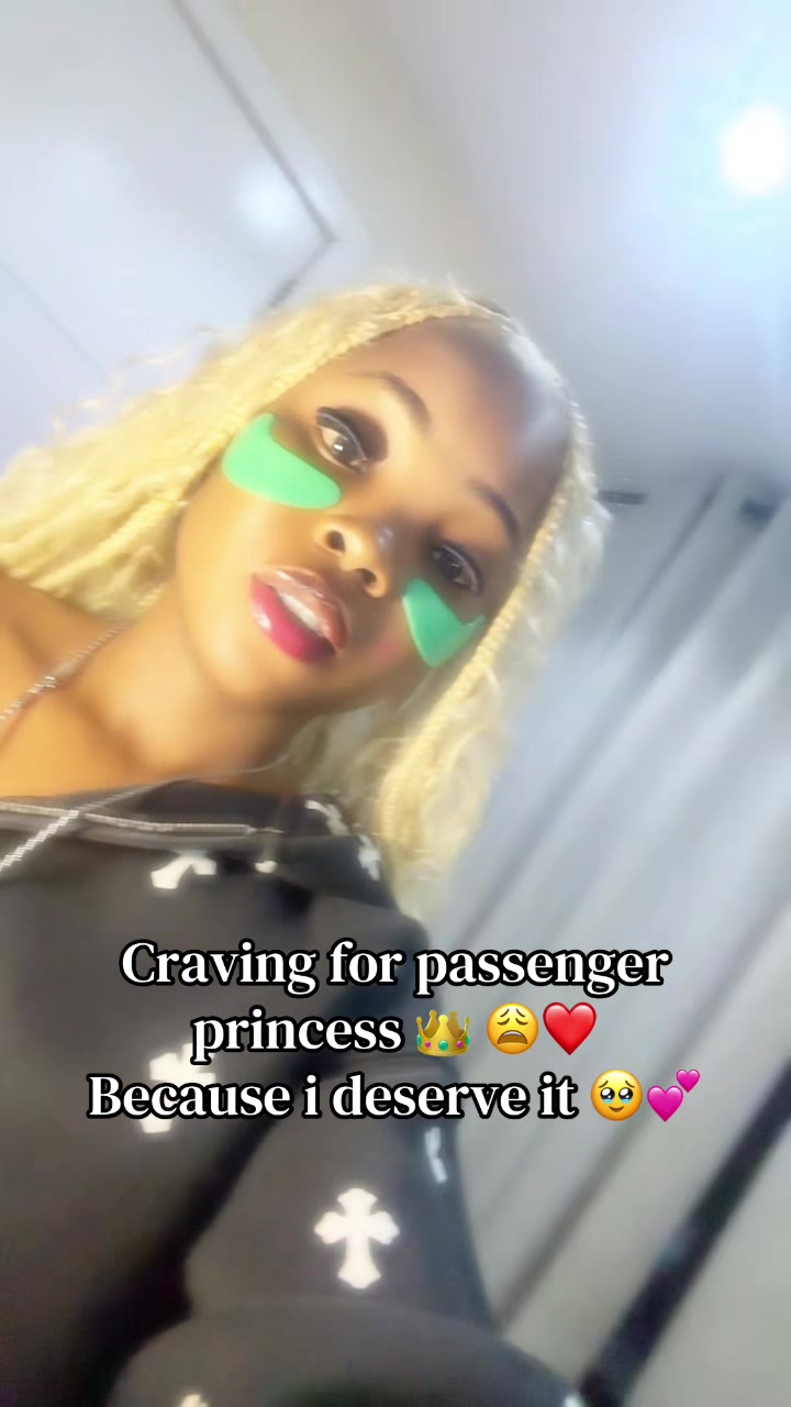 @Fŵęšħ şăväğę💕🍭🍬🍡🍭