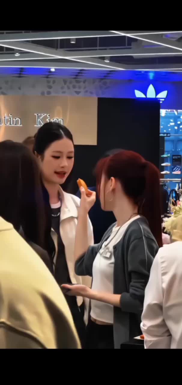 @muv. 𝓜𝓲𝔀 𝓛𝓾𝓿 .muv