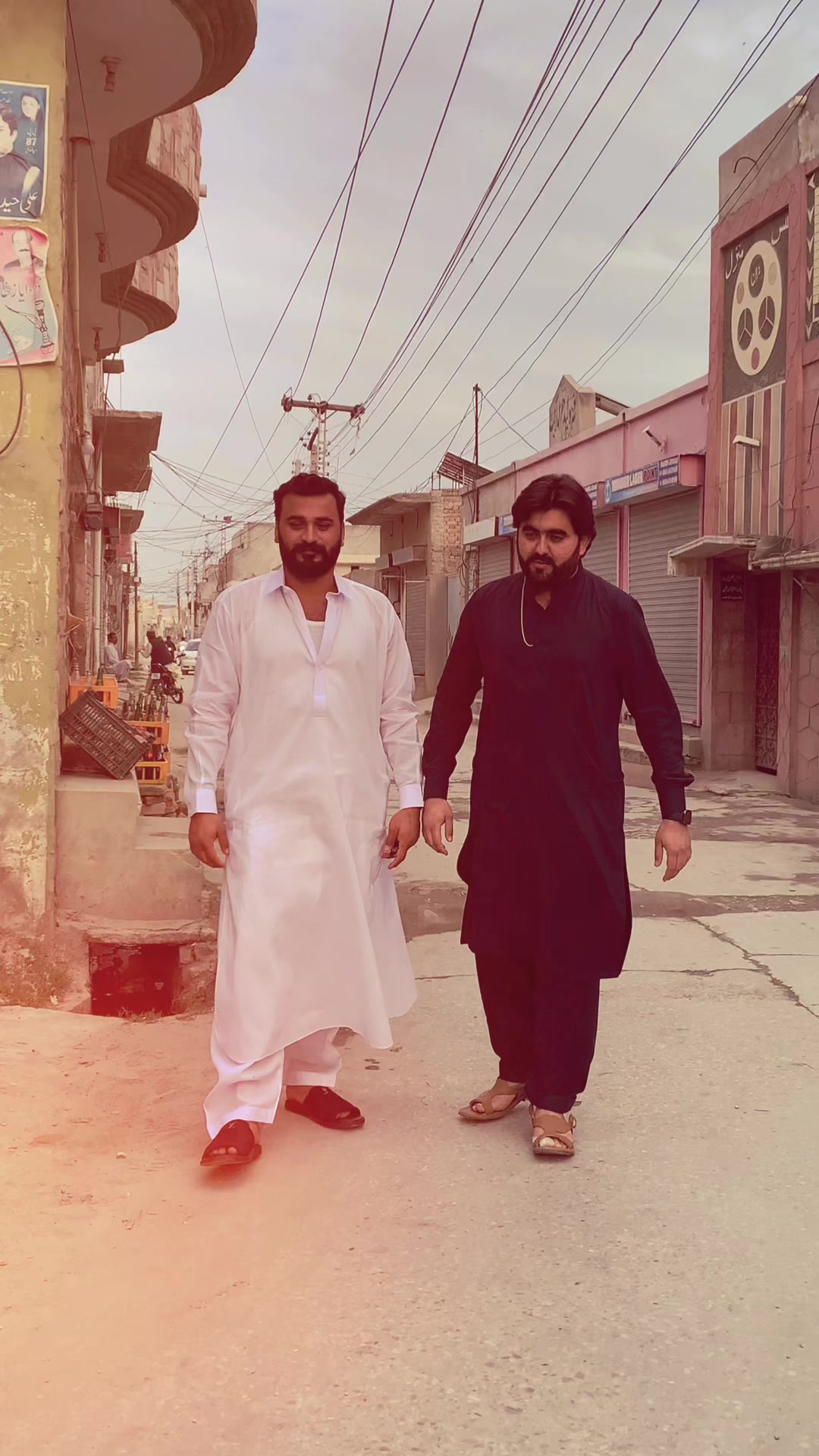 @حمزہ نیازی (سوانسی)