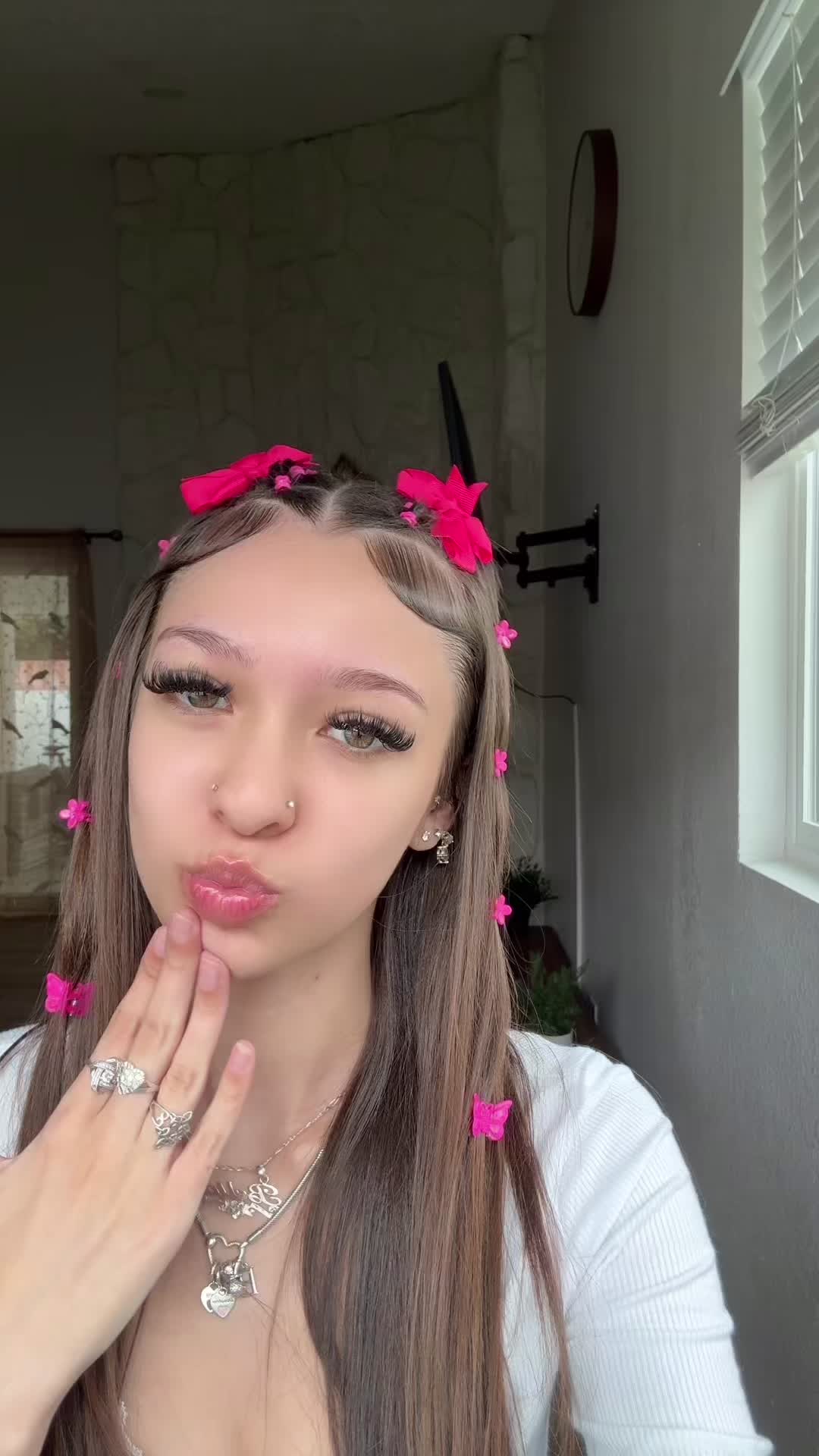 @714bella