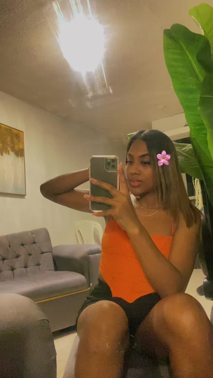 @Kennilashes