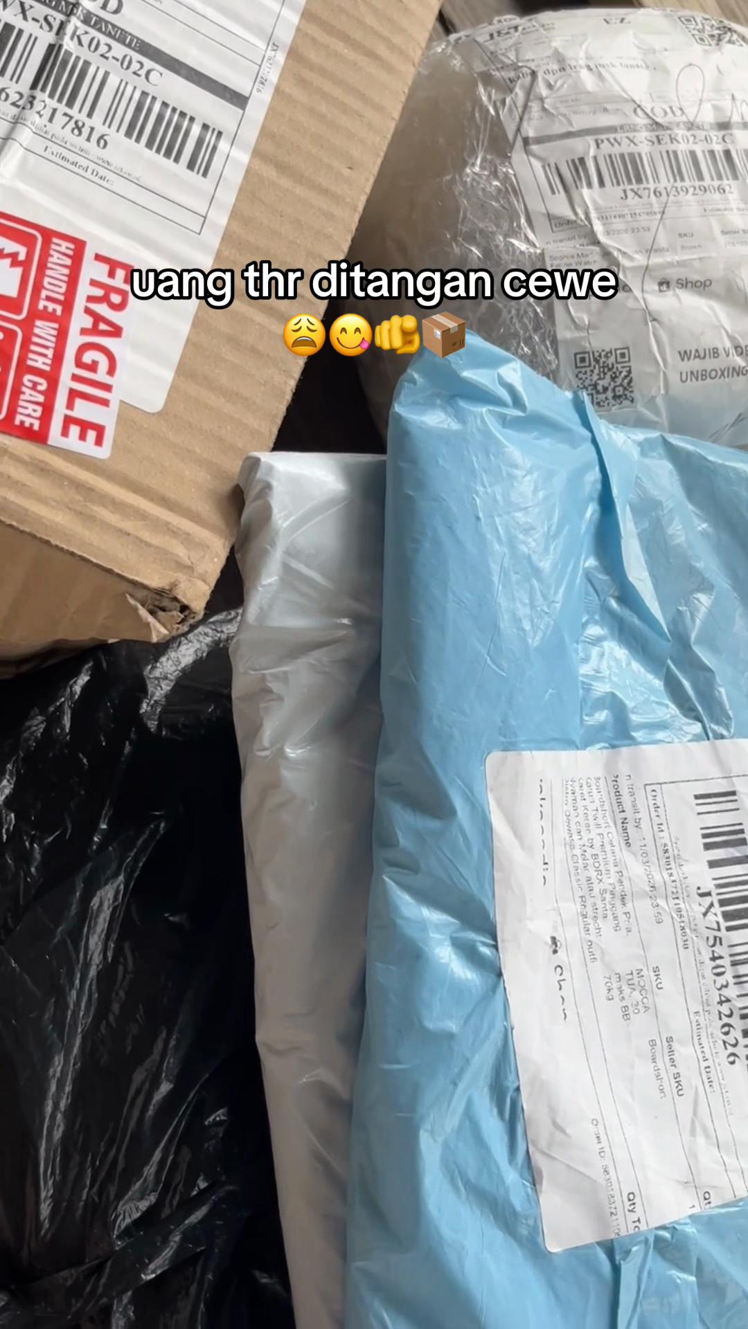@Jaybluee_