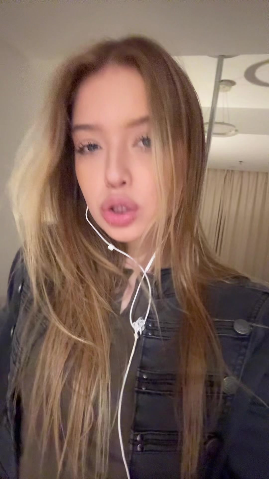 @alisa