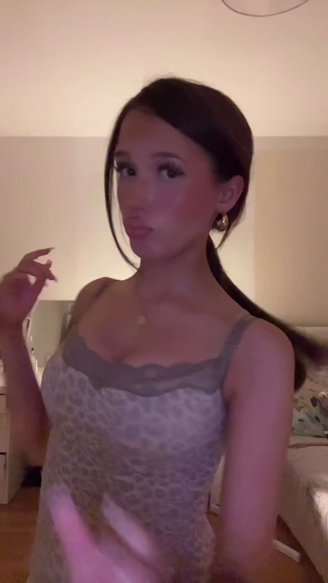 @๐๐ฏ๐