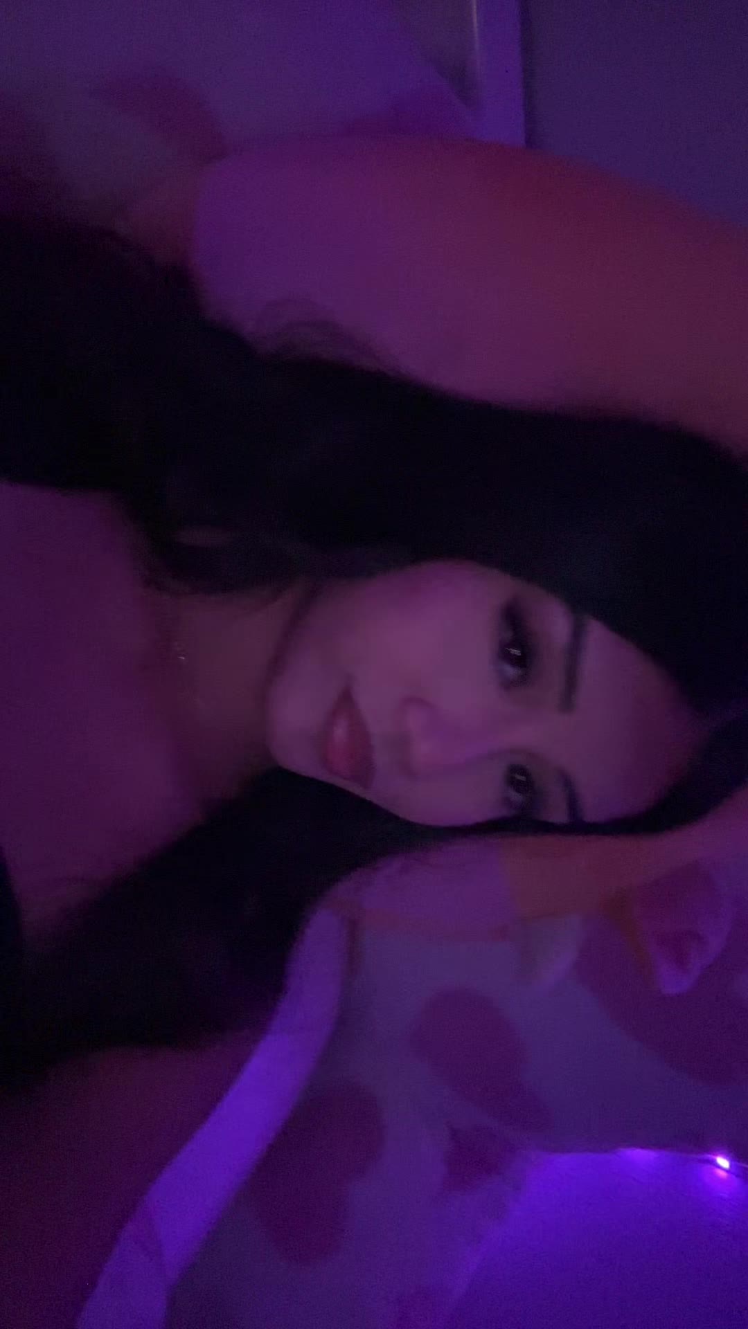 @ꨄ