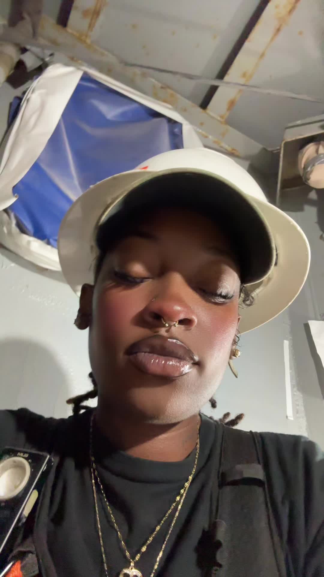 @La'Nae Bae