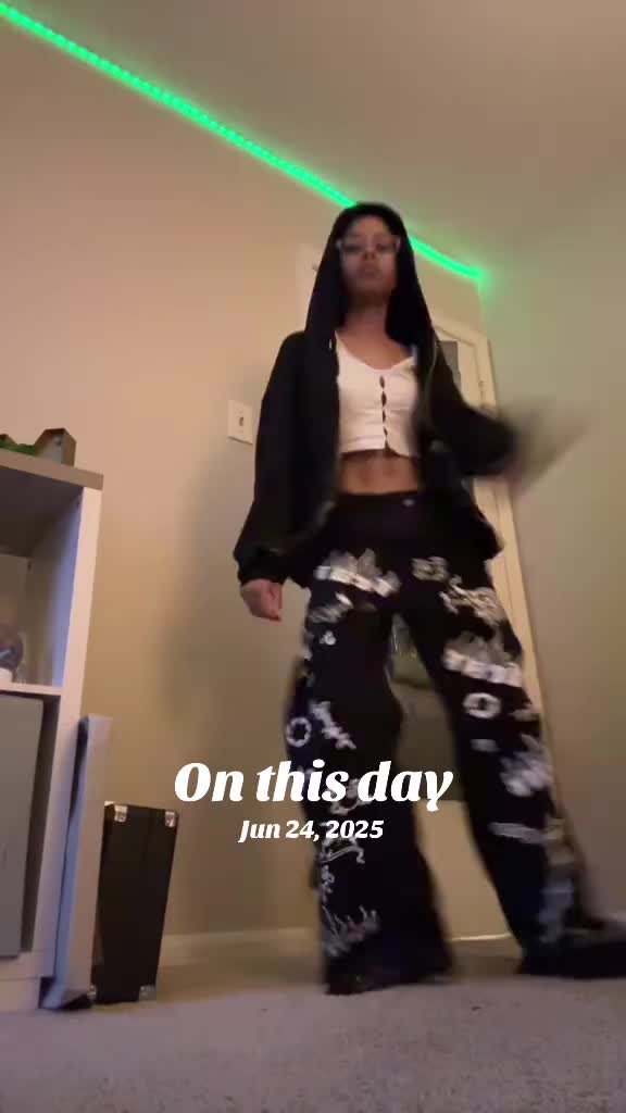@nosmilingnini