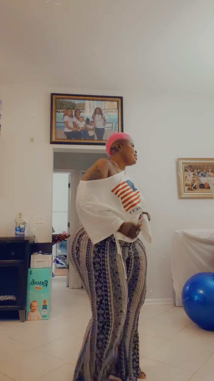 @Vicky&ensp;🙏🏾💕💃🏾🇺🇸