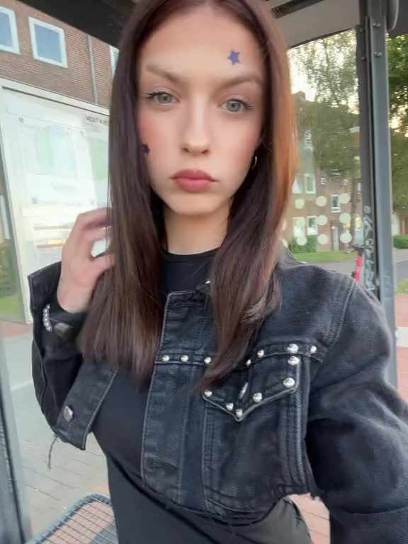 @ʟɪɴɪsᴏᴘʜɪᴇ‘💕