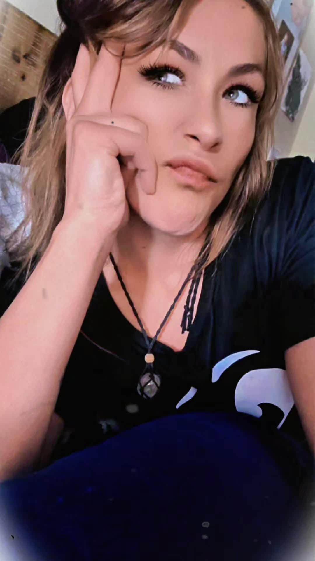 @SKYE_Bizzle420