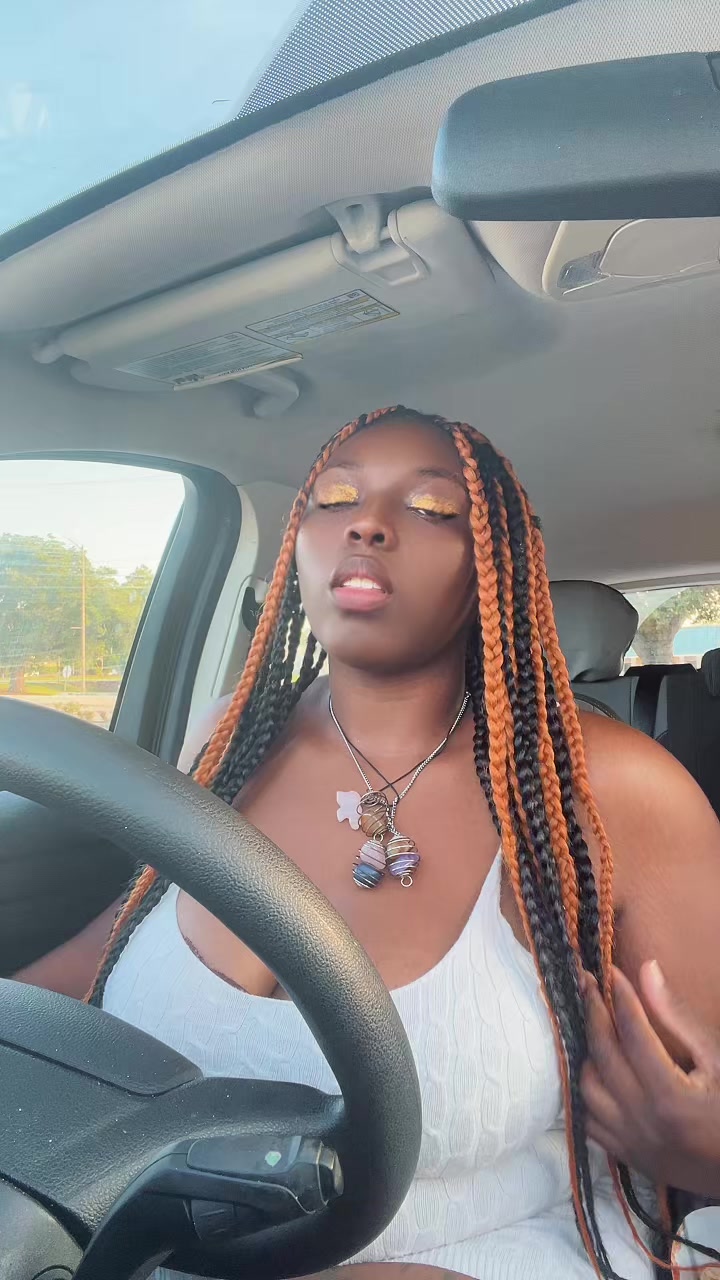 @_.TherealGoddess.K