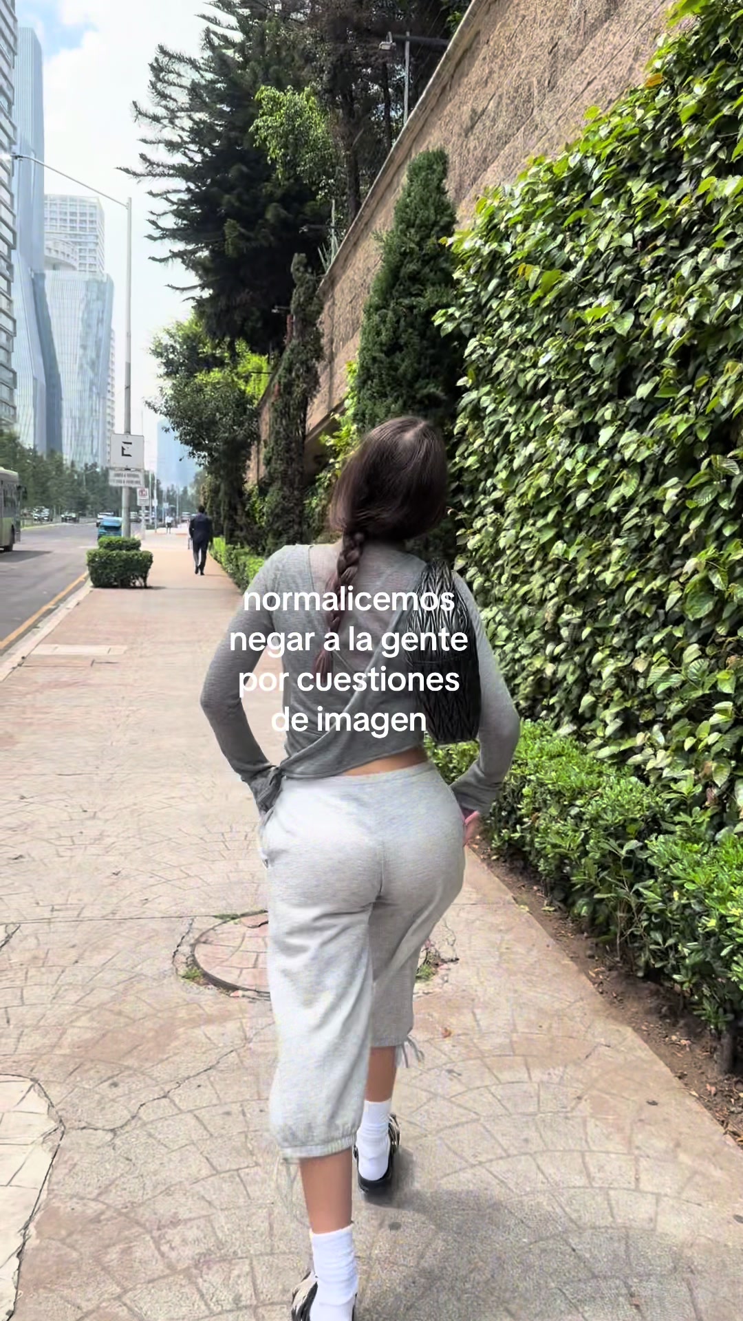 @OdetteOrlena
