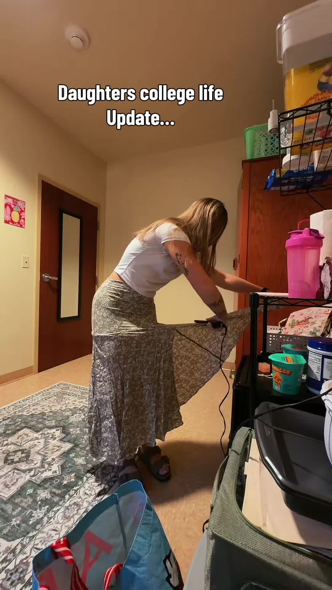 @momica_mama