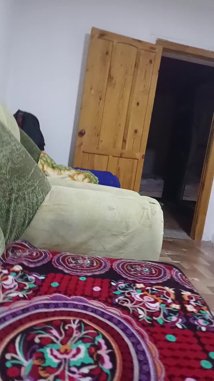 @...
