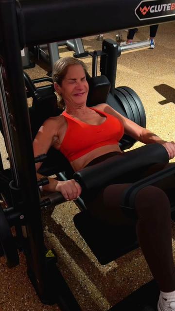 @ksadler296 Fit over 60 💪🥊🔥