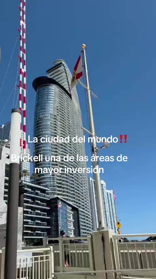 @AndreaAyubiRealtor