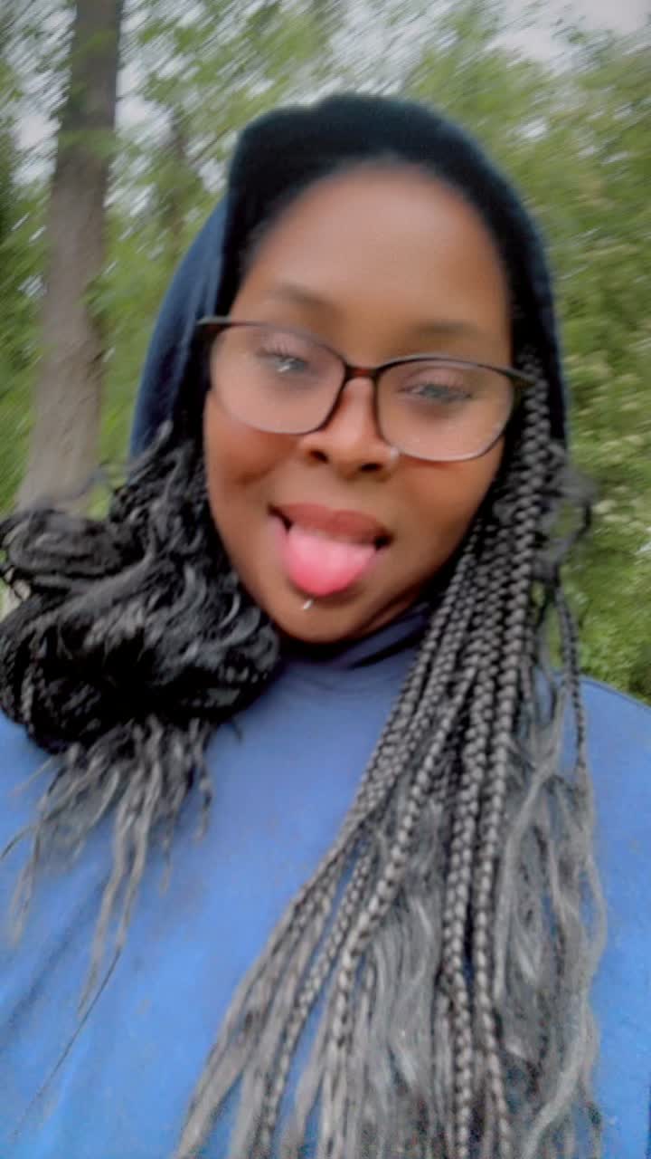 @CarlaDivaa