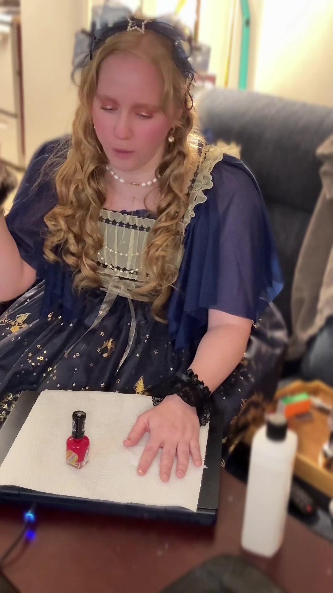 @Amber, Lady of Tea and Art