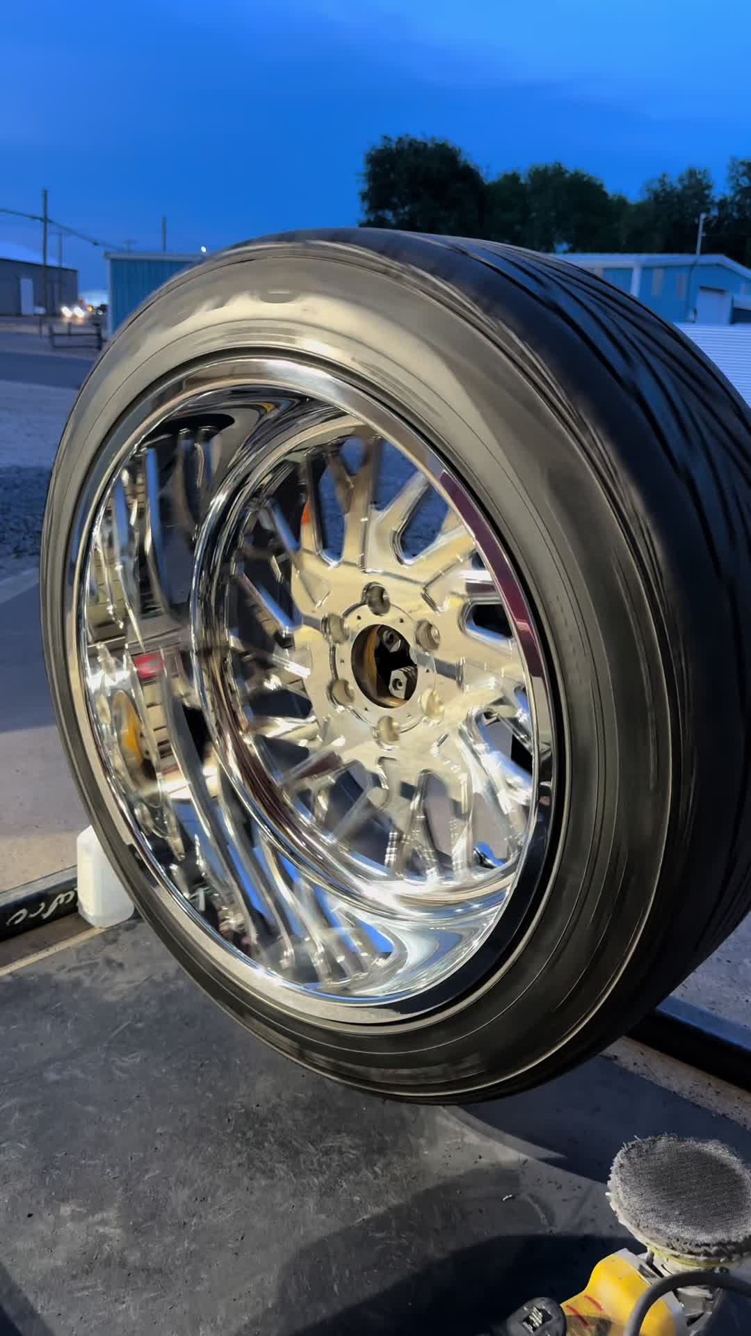 @806Detailing