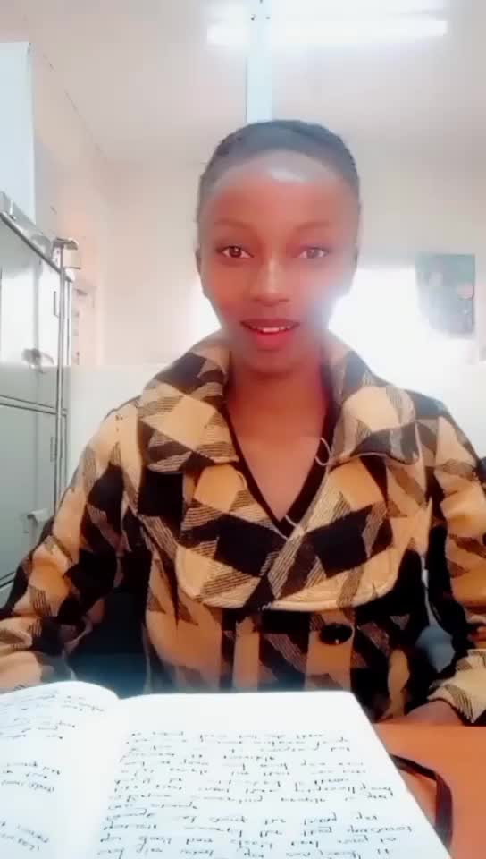 @🥰 Wangechi