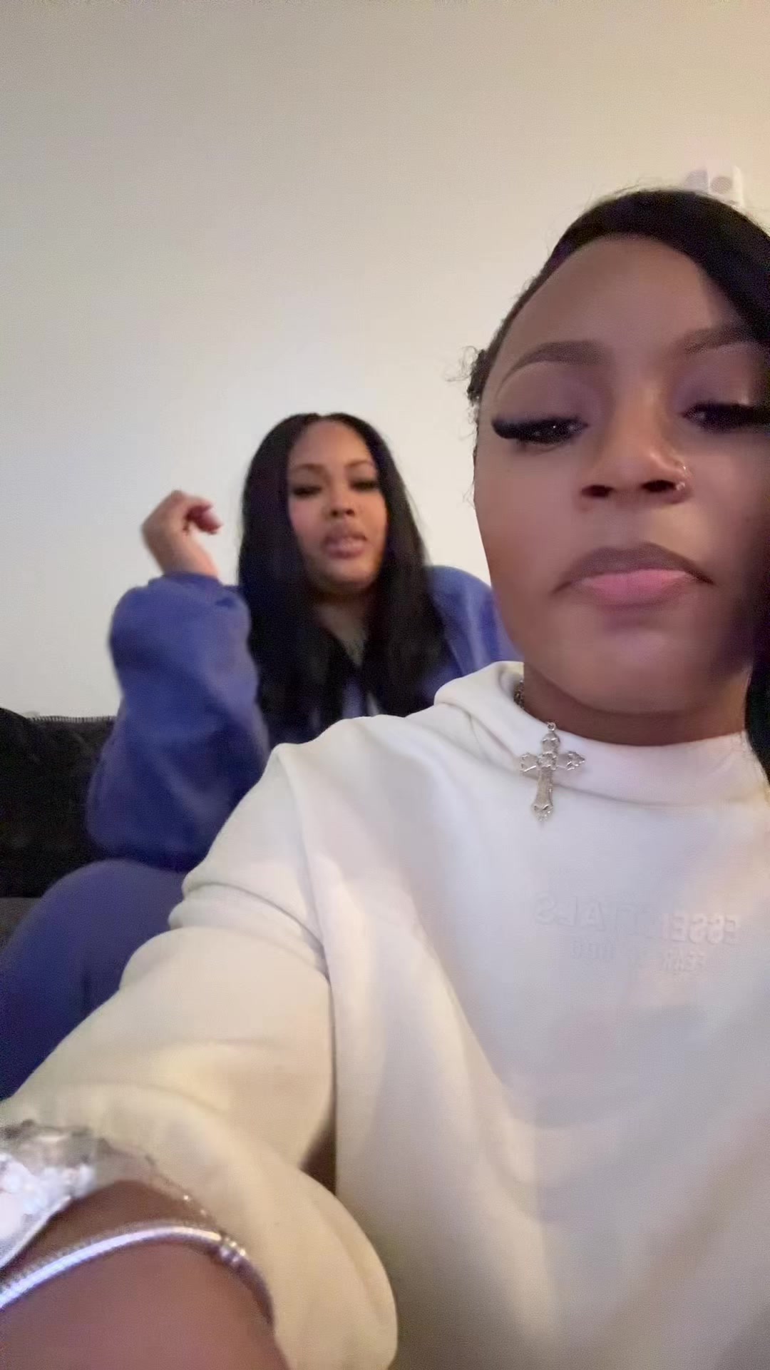 @bigsexxyent ᥫ᭡ ‘
