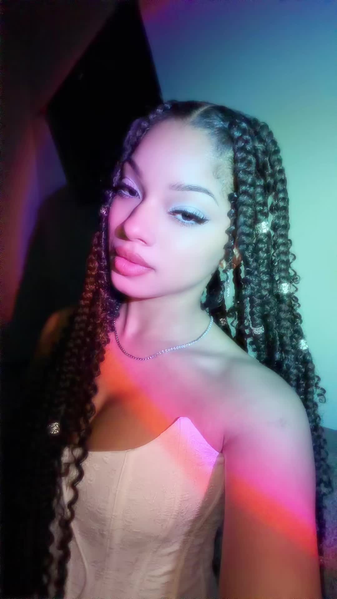 @neshaaa