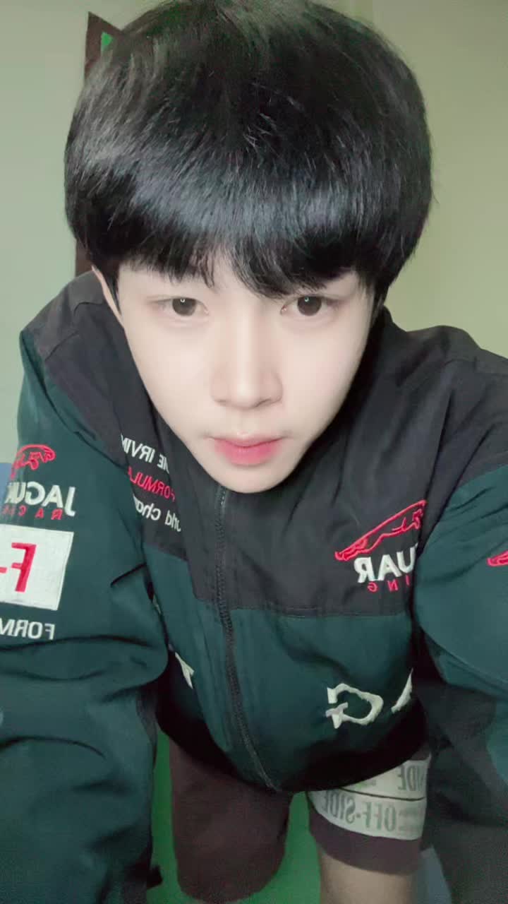 @ช่างม่อนขาแต่ง🦿