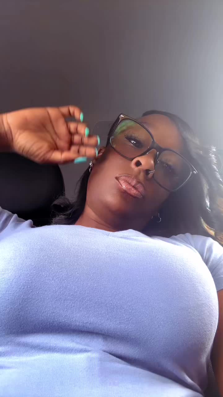 @BlackHelloKity