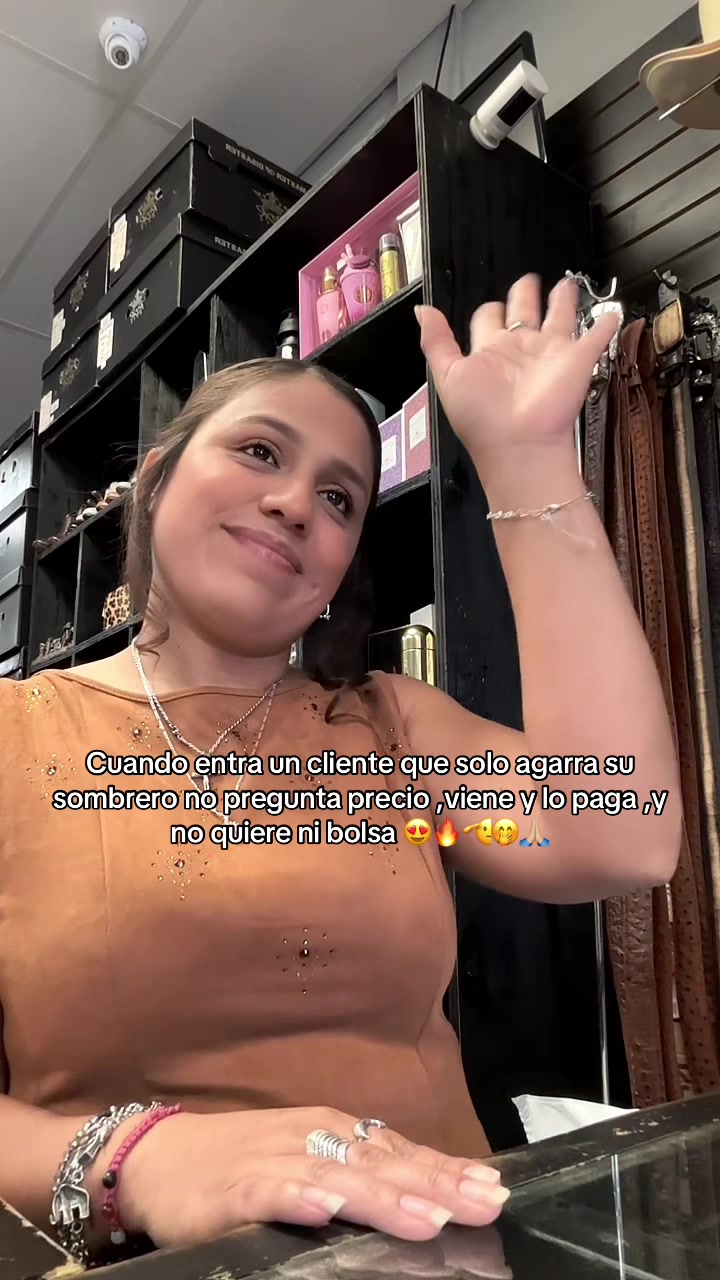 @Los potrillos western wear