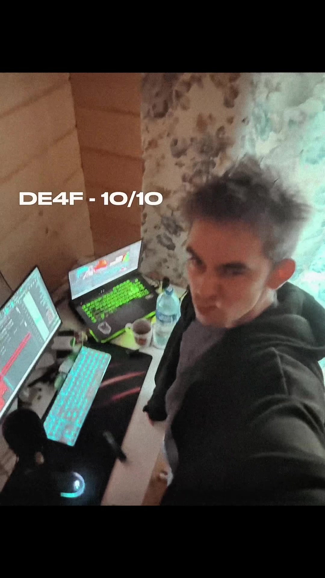 @DE4f