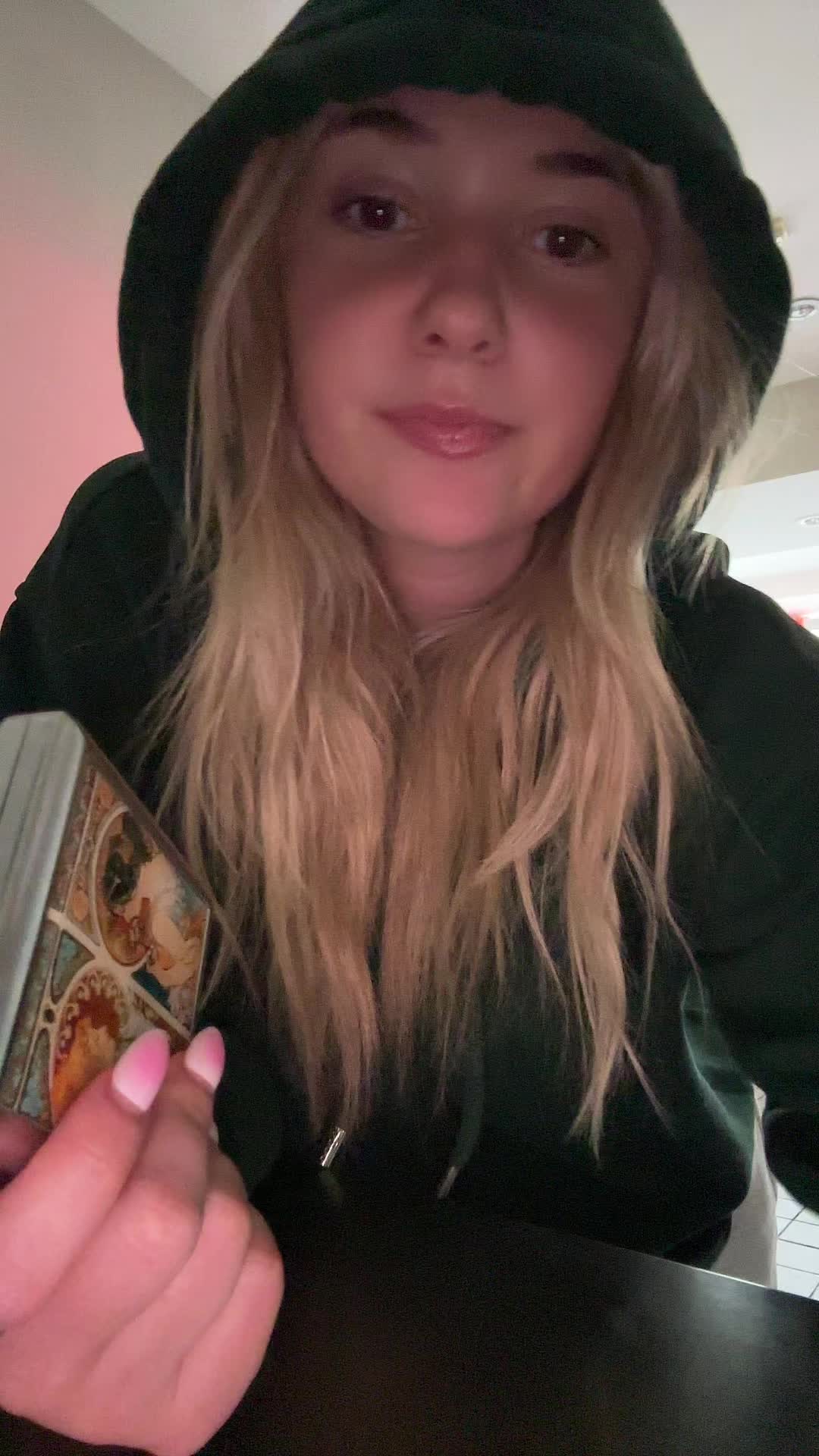 @fishtattoogirll