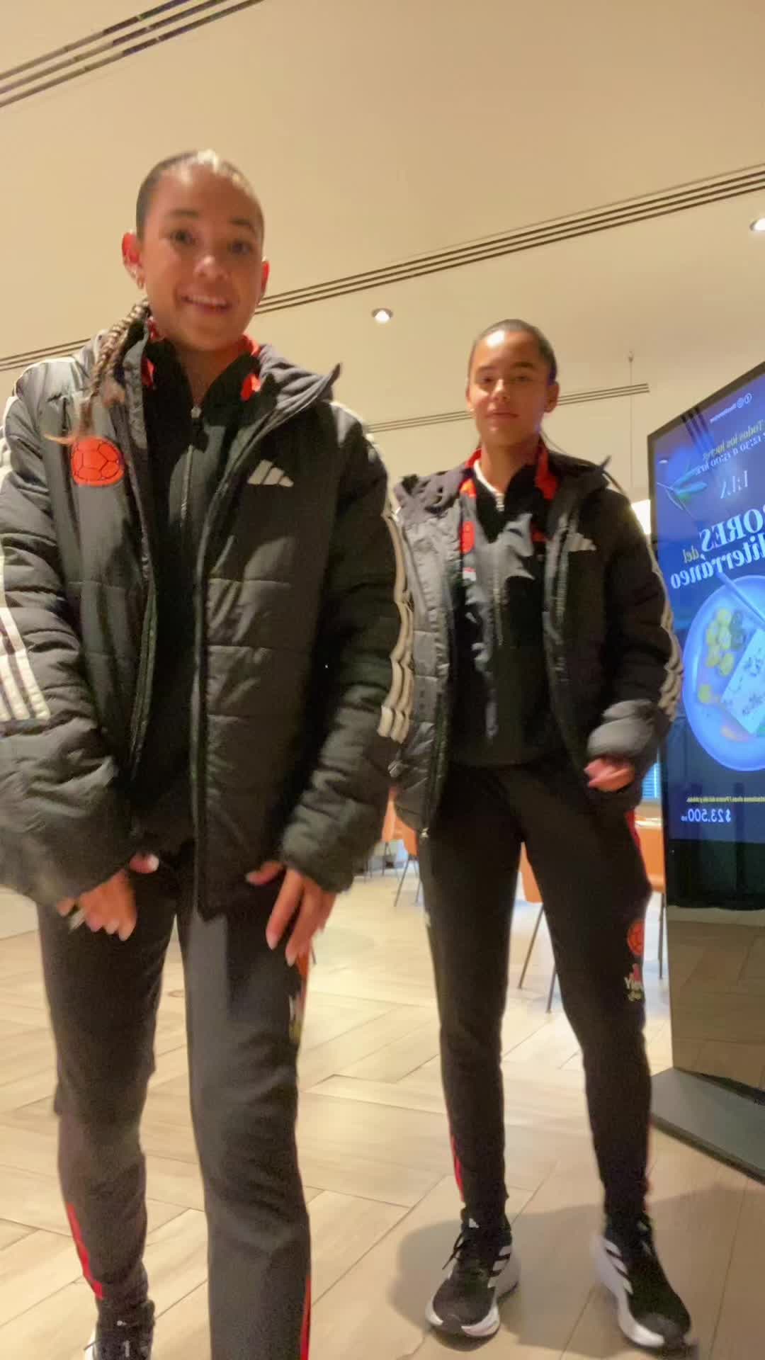 @ELLAG🤍