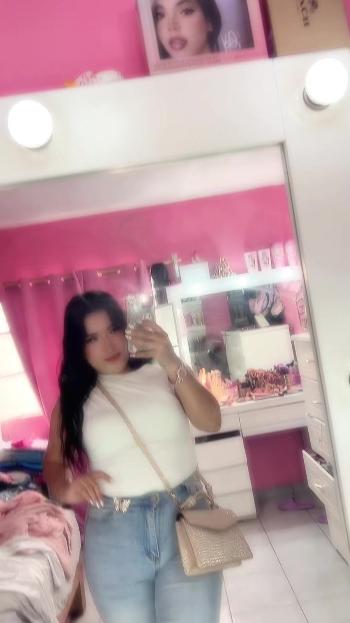 @𝒜𝓁𝑒 𝐻𝑒𝓇𝓃𝒶𝓃𝒹𝑒𝓏.