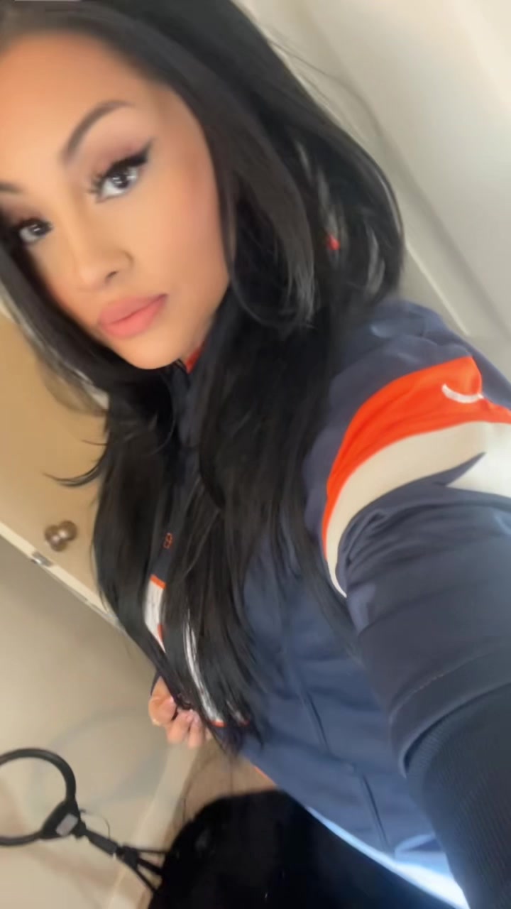 @Oh_ThatYesenia